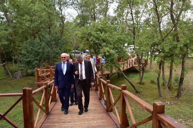 Valiler Kuş Cenneti’ne Hayran Kaldı