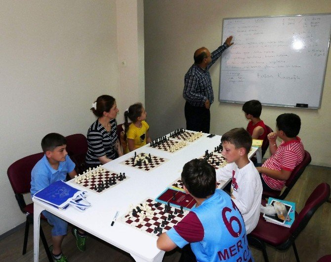 Büyükşehir Belediyesi’nin ‘Yaz Okulu’ndan Bin 200 Öğrenci Yararlandı