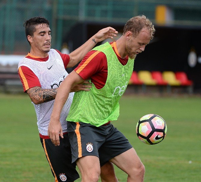 Galatasaray, Çalışmalarına Ara Vermeden Başladı