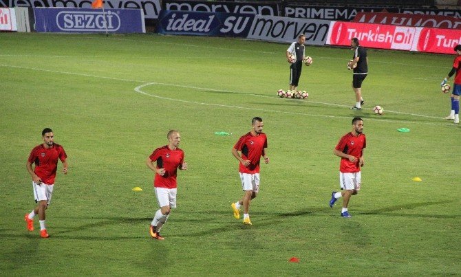 İsmail Kartal 3 Değişikliğe Gitti