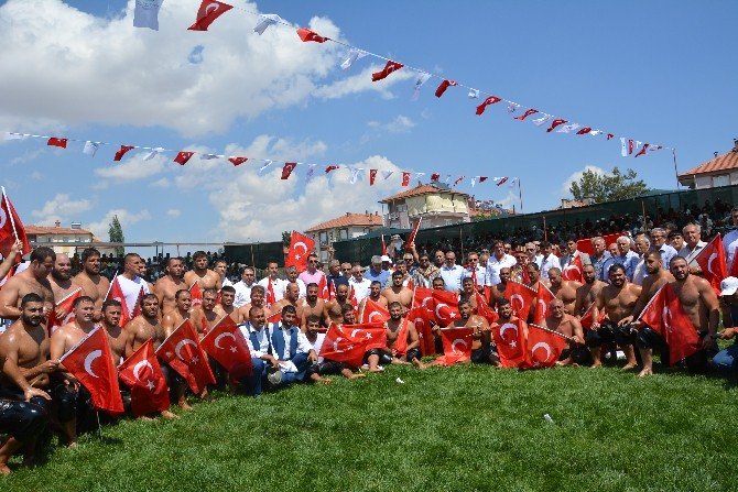 Altın Kiraz’ın Başpehlivanı Ali Gürbüz