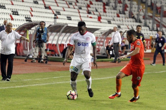 Eto’o İlk Maçında İsteneni Veremedi