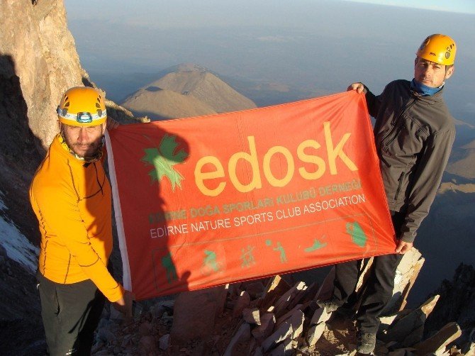 Edosk Dağcıları Erciyes Zirvede