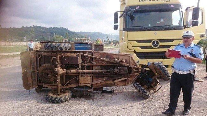 Patpat İle Tır Çarpıştı: 1 Yaralı