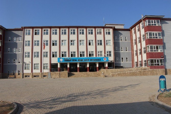 Kahta İmam Hatip Ortaokulları’nda Hafızlık İmkanı