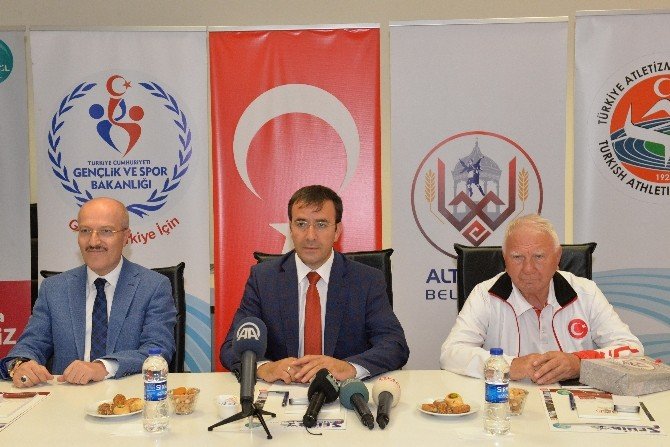 Altıeylül Belediyesi İsmail Akçay Yol Koşusu’na Hazırlanıyor