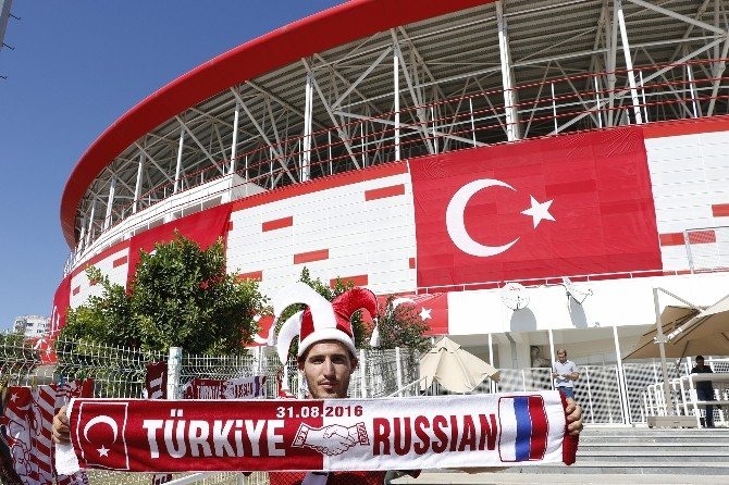 Antalya Stadyumu’nda Hazırlıklar Tamam
