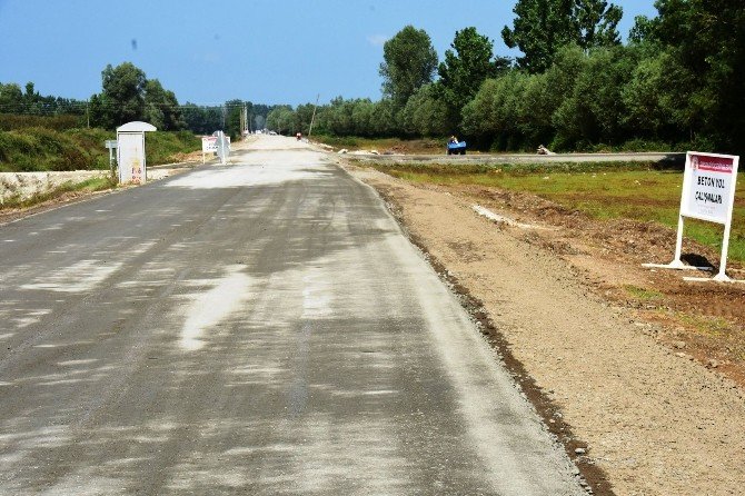 Yılmaz, Yeşilırmak Üzerine Yapılan Köprü İnşaatını İnceledi