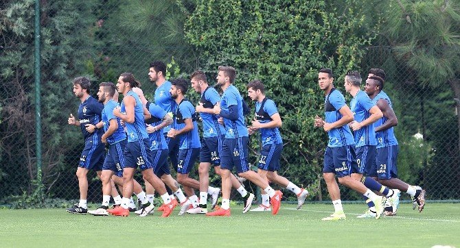 Fenerbahçe, Bursaspor Maçı Hazırlıklarına 11 Eksikle Başladı