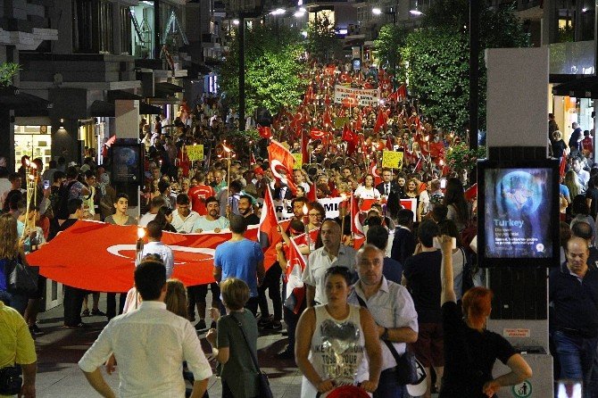 Samsun’da 30 Ağustos Fener Alayı
