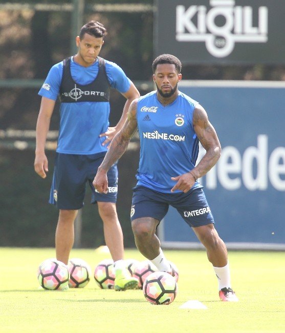 Lens Fenerbahçe’de İlk Antrenmanına Çıktı
