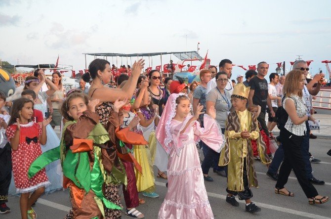 Sinop’ta ’Mutluluk Festivali’ Başladı