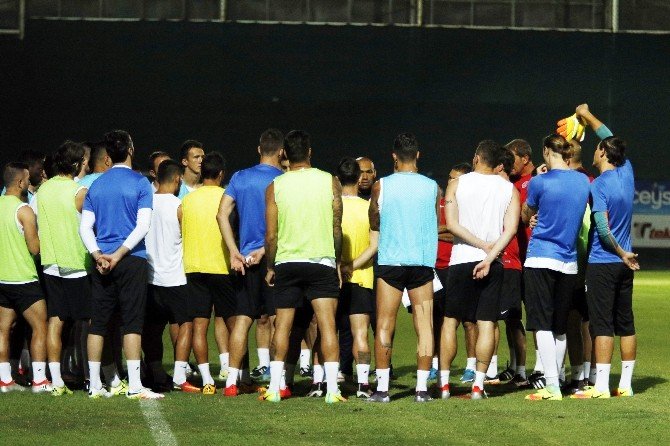 Antalyaspor Eto’o’suz Çalıştı