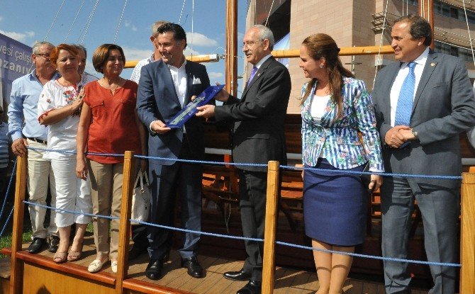 Kılıçdaroğlu: “Hep Beraber Ayağa Kalkıp Alkışlıyorlar, Bu Yargı Yürütmenin Emrine Girdi Demektir”