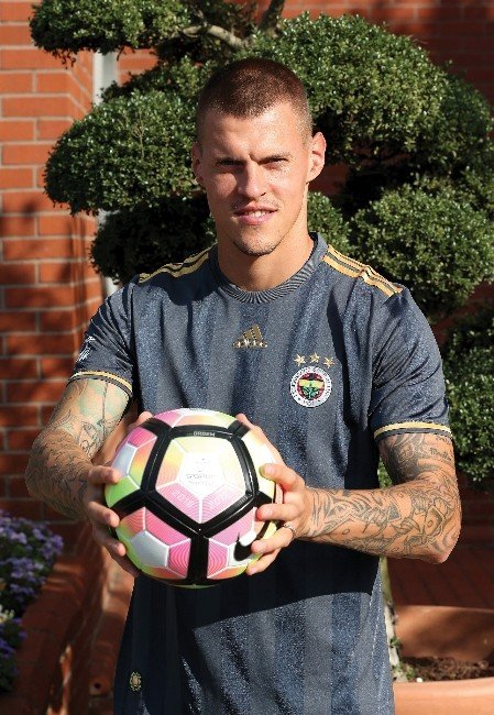 Skrtel: "Fenerbahçe Dev Bir Kulüp"