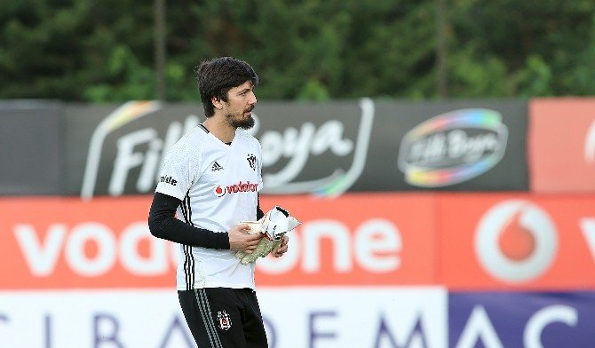 Tolga Zengin İdmanı Yarıda Bıraktı
