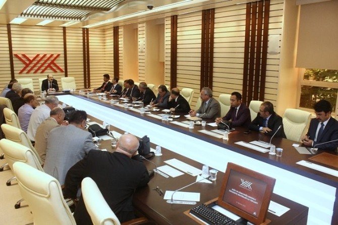 Yök Başkanı Saraç, Doğu Ve Güneydoğu’daki Üniversitelerin Rektörleri İle Bir Araya Geldi