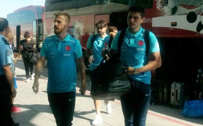 Millilerin Dünya Kupası Yolculuğu Başladı