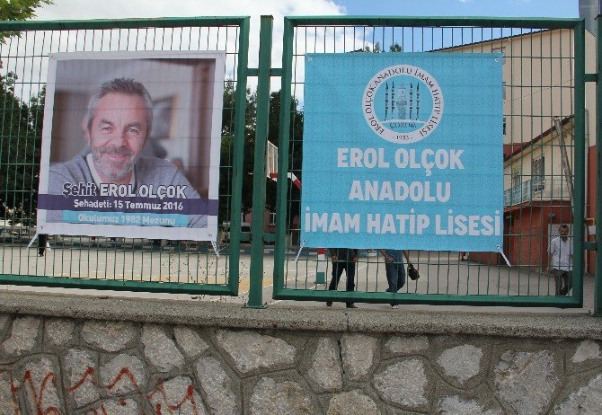 Şehit Erol Olçok’un İsmi Mezun Olduğu Okula Verildi