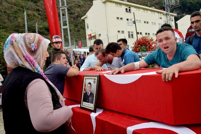 Şehit Uzman Çavuş Murat Kasım Son Yolculuğuna Uğurlandı