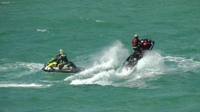 Su Jeti Ve Flyboard Şampiyonası 2. Ayağı Akçakoca’da Başladı