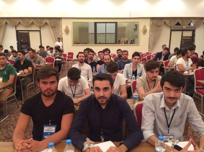 Ak Gençler Afyon’da Buluştu