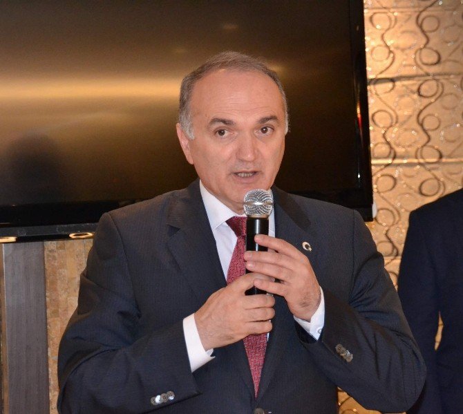 Bakan Özlü: "Pazar Günü Başbakan Bölge İle İlgili Çok Önemli Bir Paket Açıklayacak"
