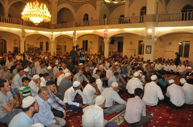 Terör Şehitleri Ali Topçuoğlu Camii’nde Anıldı