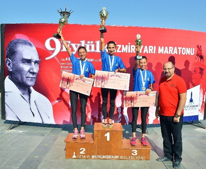 İzmir İçin Koştular