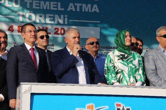Başbakan Binali Yıldırım Diyarbakır’da Halka Seslendi