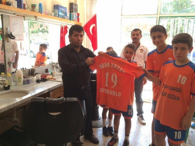 Berberden Örnek Davranış