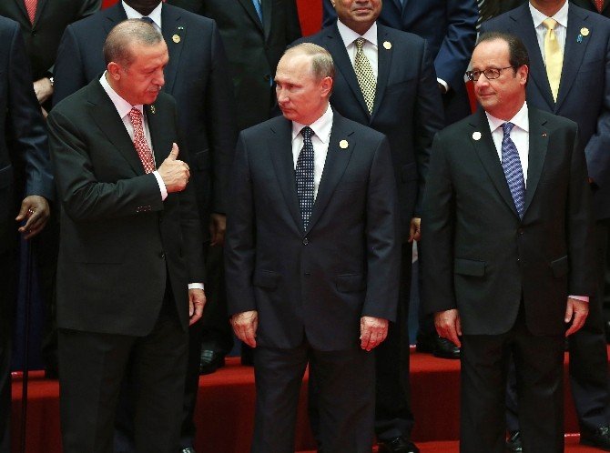 Erdoğan G20 Zirvesi Aile Fotoğrafında Putin’le Yan Yana Yer Aldı