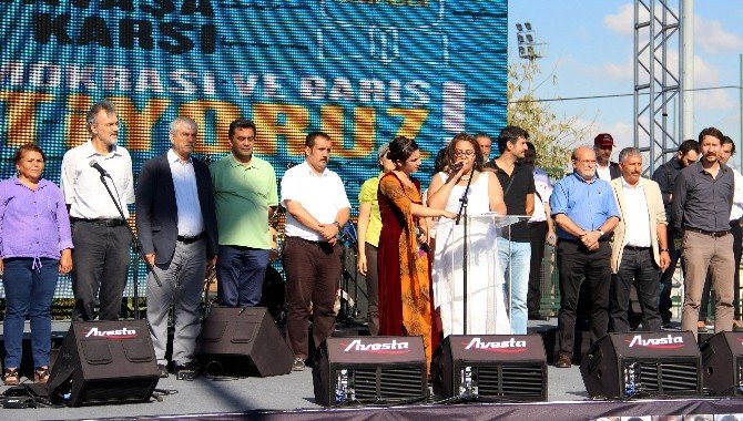 Demirtaş Bakırköy’de Düzenlenen Mitinge Katıldı