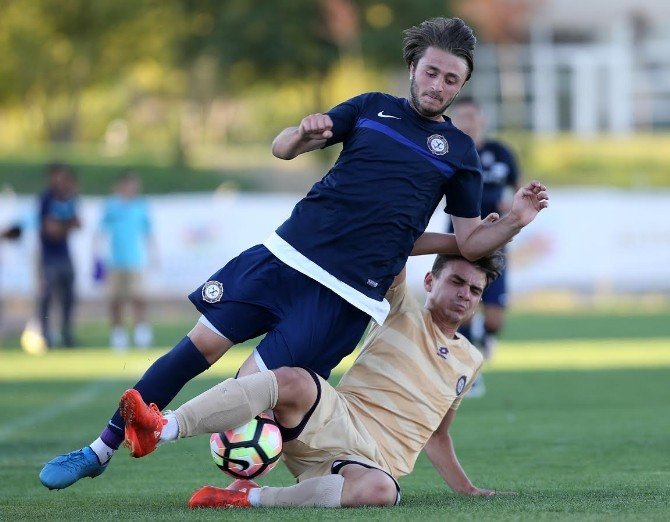 Osmanlıspor, U21 Takımıyla Hazırlandı