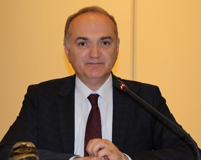 Sanayi Bakanı Özlü: "Ab’de Otobüs Ve Hafif Ticari Araç Üretiminde Birinci Sıradayız"