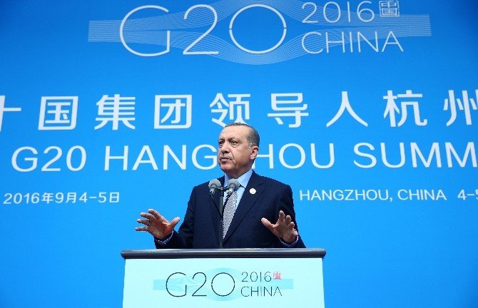 Erdoğan: “Esed’in Görevde Kalmasını Savunmak İnsanlık Adına Utanç Vericidir”
