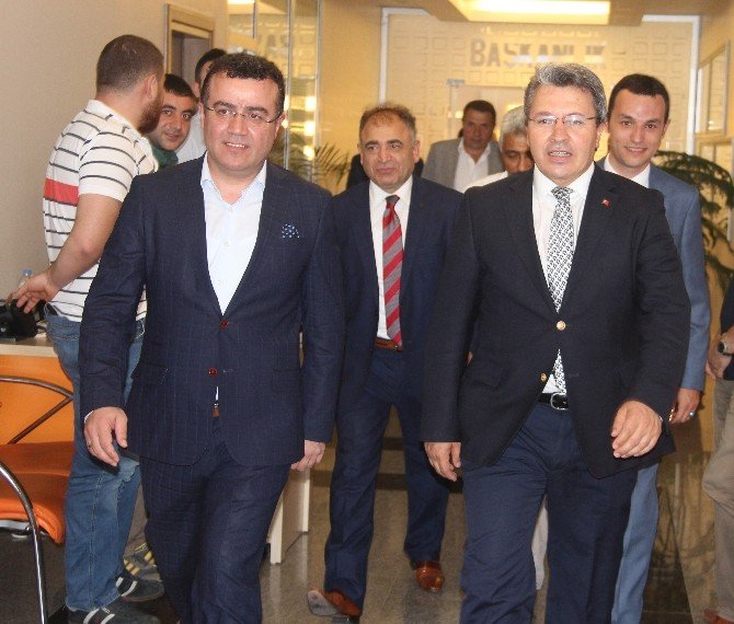 Feramuz Üstün’den Atakum’a Ziyaret