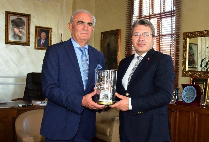 Gümüşhane Heyetinden Başkan Yılmaz’a Ziyaret