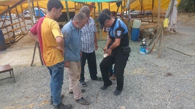 Polisten Kurban Pazarında ’Sahte Para’ Eğitimi