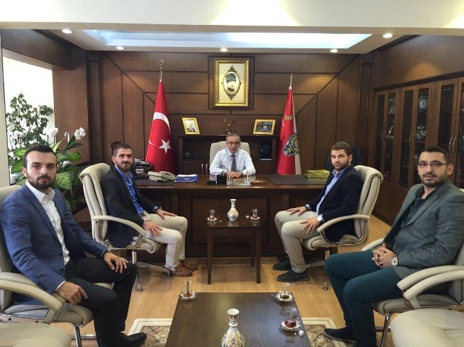 Ak Gençlerden Yavuz’a Ziyaret