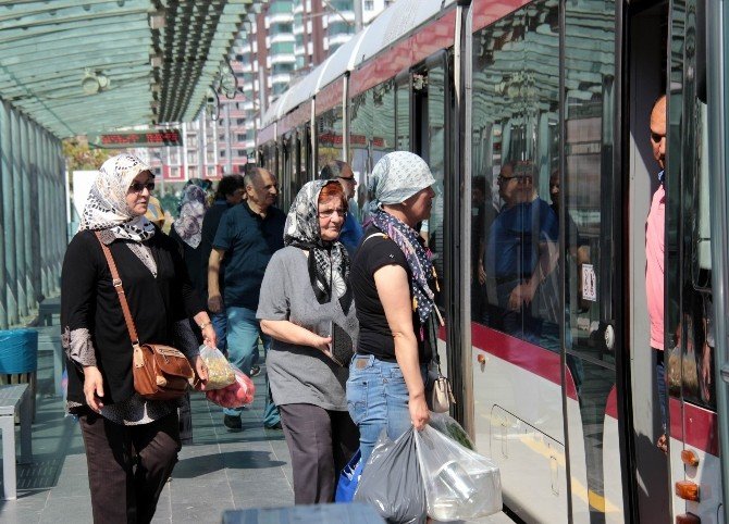 Tramvayda Mevcut Ücretlere Zam Yok