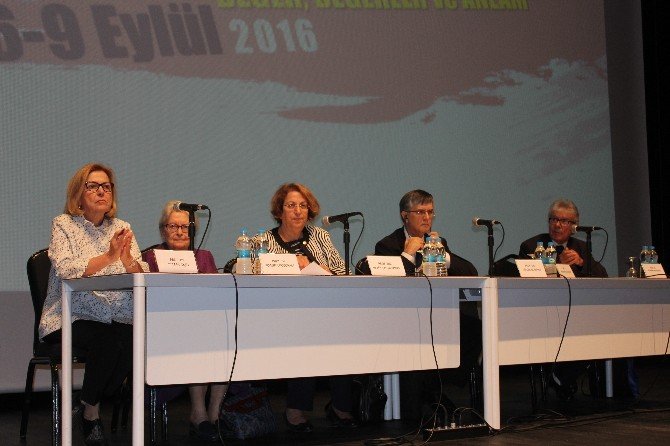 Uluslararası Felsefe Günleri İstanbul’da Başladı