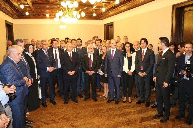 Başbakan Yardımcısı Veysi Kaynak Budapeşte’de ‘‘Kanuni Sultan Süleyman-macaristan’da Kalan Yürek’’ İsimli Sergiyi Açtı