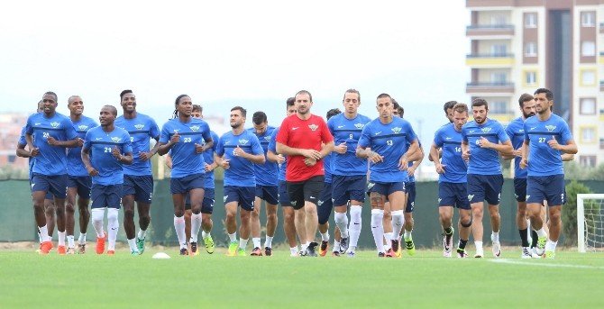 Akhisar Belediyespor’da Tolunay Kafkas İlk İdmanına Çıktı