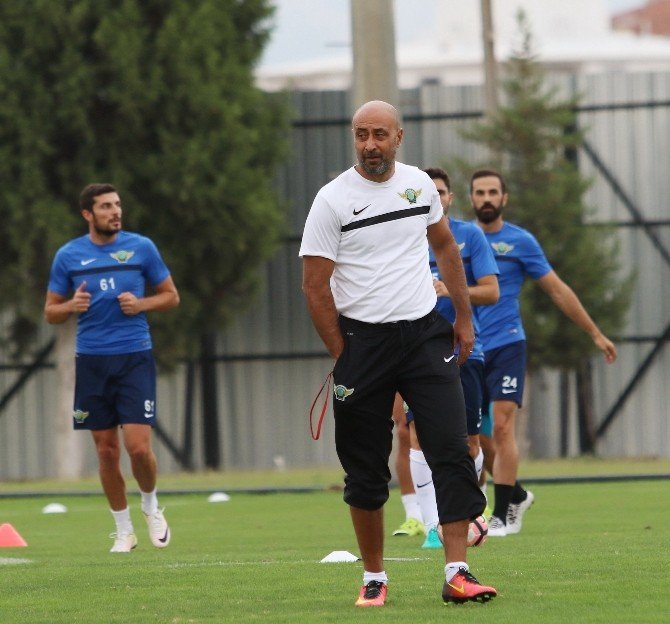 Akhisar Belediyespor’da Tolunay Kafkas İlk İdmanına Çıktı