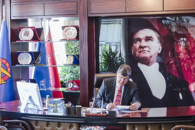 Türk Hava Kurumu (Thk) Kurban Derisi Bağışlarını Bekliyor