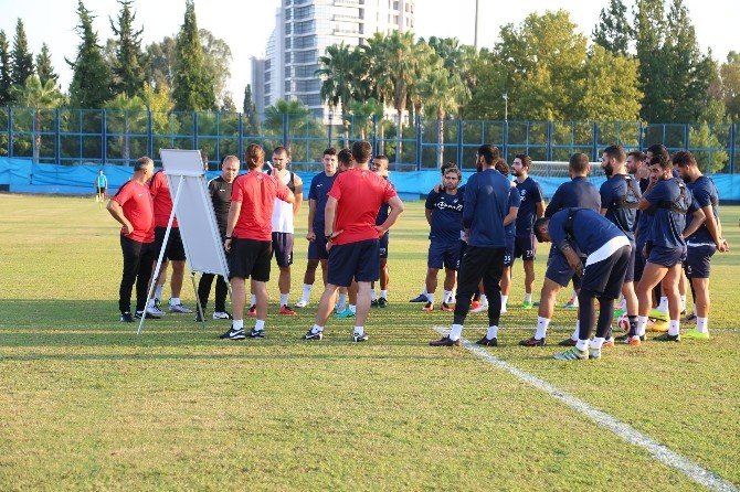 Adana Demirspor’da Büyükşehir Gaziantepspor Hazırlıkları Sürüyor