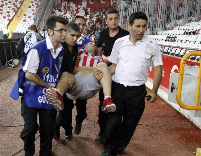 Antalyaspor’un Seyircisiz Oynama Cezası Paraya Çevrildi