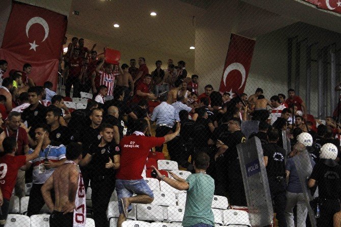 Antalyaspor’un Seyircisiz Oynama Cezası Paraya Çevrildi