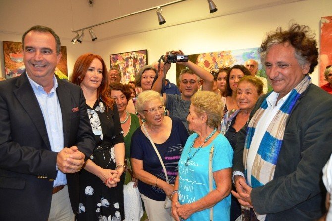 Ayvalık’ta Ressam Bedri Baykam’ın Sergisi Açıldı